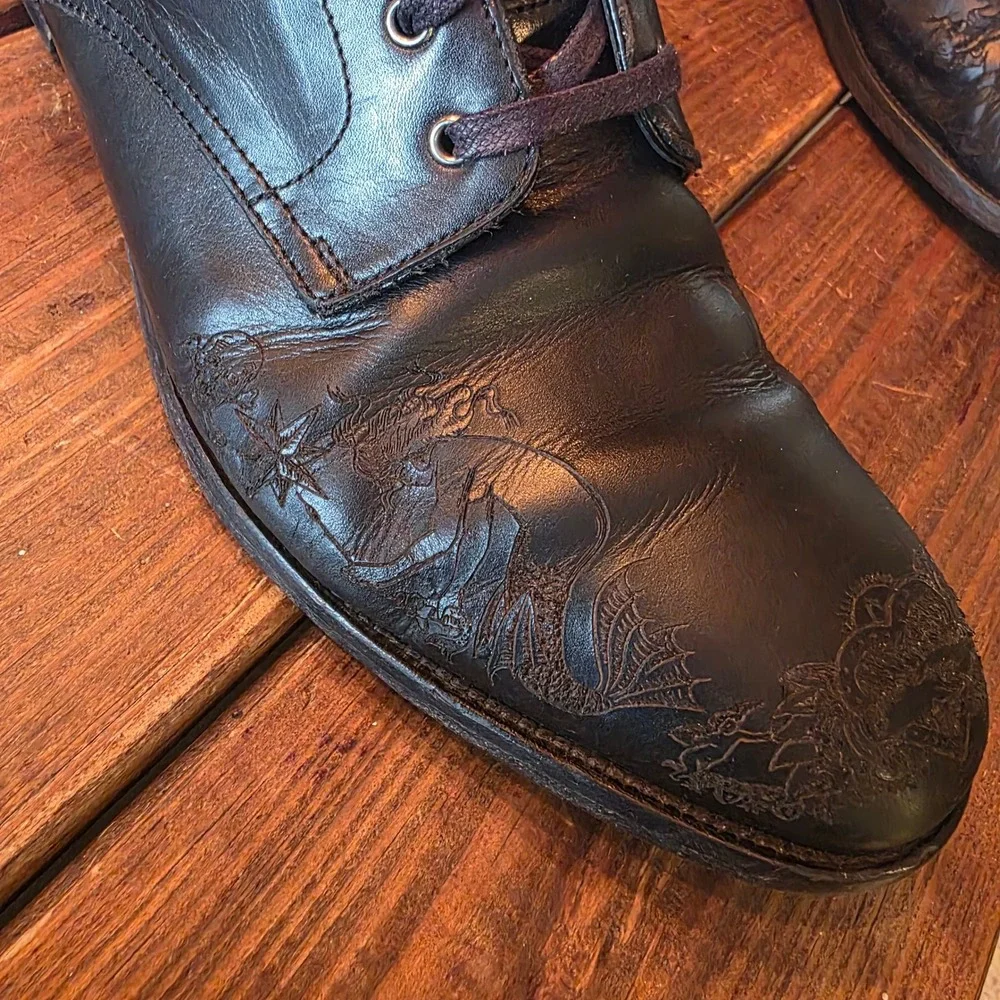 Alexander McQueen Black Laser Etched Leather Boots size 42 tattoo art Damaged